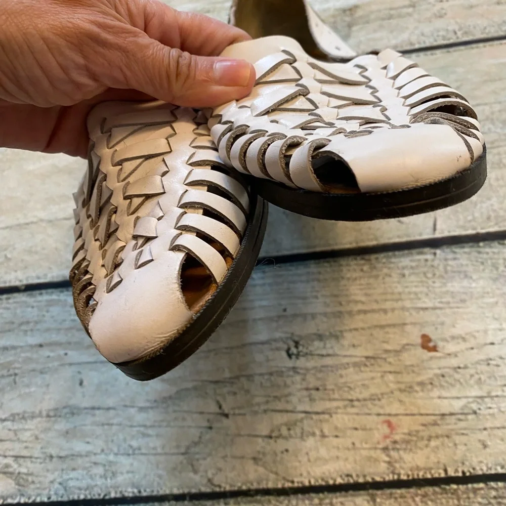 Romano white leather slip on hurarache sandals. 8 - Picture 8 of 14